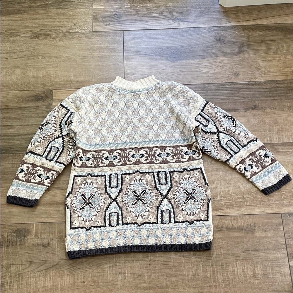Jennifer & Company Vintage Sweater Womens M Ivory Blue Beige Ethnic Chunky
